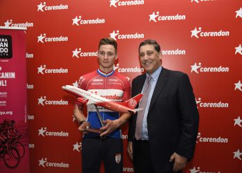 Corendon ünlü bisikletçiye sponsor oldu