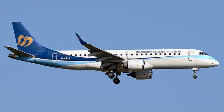 Canlı yayın yapan yolcuya büyük şok!