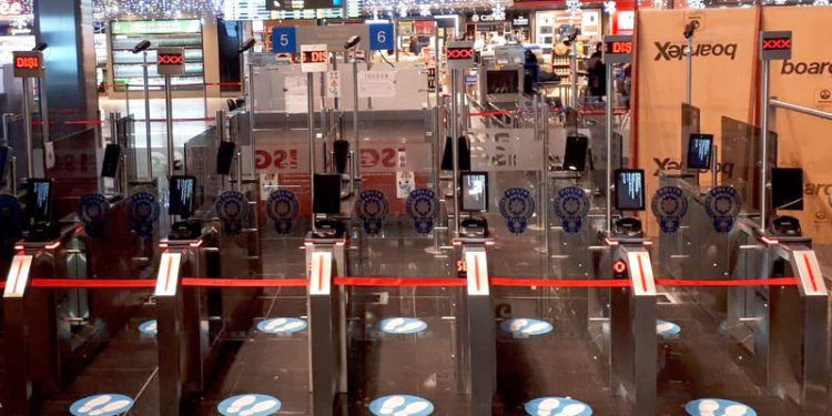 Sabiha Gökçen’de biyometrik otomatik geçiş sistemi