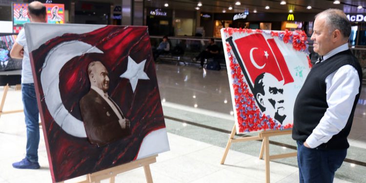 Sabiha Gökçen Havalimanı’nda 19 Mayıs sergisi
