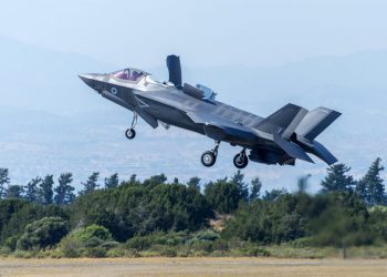 İngiliz F-35’ler Güney Kıbrıs’tan ayrıldı
