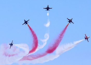 Türk Yıldızları Trabzon’da nefesleri kesti