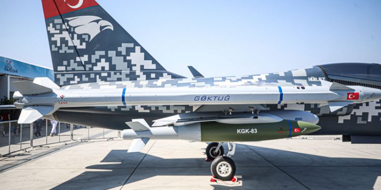 Türkiye’nin ilk hava-hava füzesi Göktuğ Teknofest’te