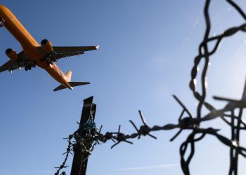 Drone’lar ile uçakları engellemek istediler