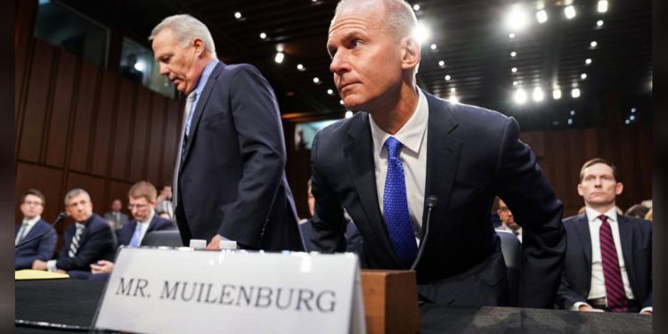 Boeing CEO’su özür diledi