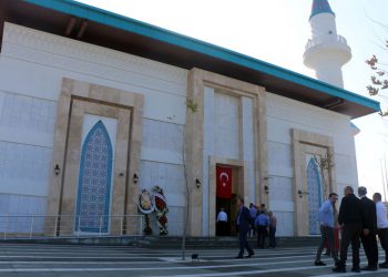 Sabiha Gökçen Havalimanı Camii ibadete açıldı