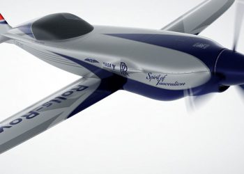 En hızlı elektrikli uçak ACCEL tanıtıldı