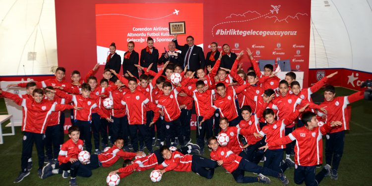 Corendon, Altınordu’nun “Geleceğe Uçuş” sponsoru oldu