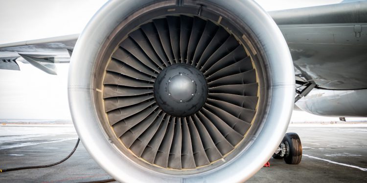 Uçak motoruna bozuk para atan Çinli tazminat ödeyecek