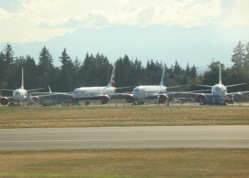 Küresel uçak trafiği yüzde 64,1 düştü