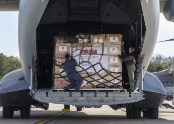 Türkiye 5 ülkeye A400M’le tıbbi malzeme gönderdi