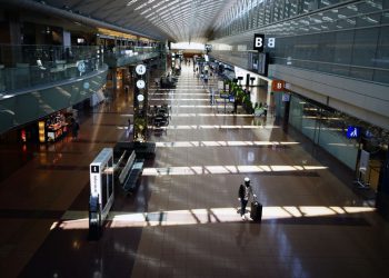 IATA: Martta yolcu talebi yüzde 52,9 düştü