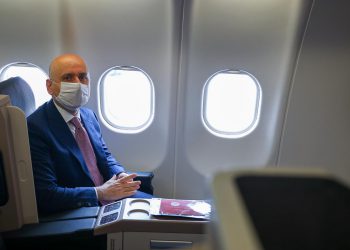 Sabiha Gökçen’den ilk sefer İzmir’e yapıldı