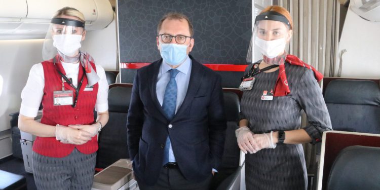 Kurallarla ilk uçuş