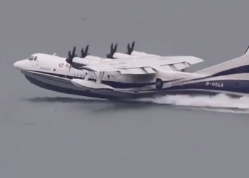 En büyük deniz uçağı AG600’den ilk uçuş