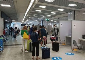 Avrupa’nın ilk “koronavirüssüz” uçuşları başladı