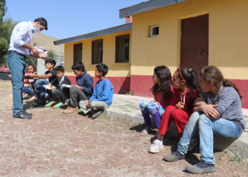 THY çalışanından köydeki çocuklar için anlamlı proje