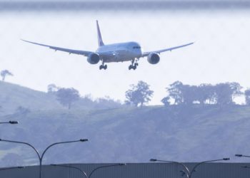 “Uçuşlar 6 ay daha başlayamaz”