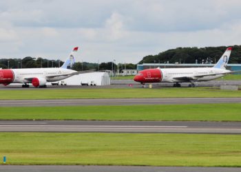 Depolanan uçaklar el değiştirmeye başladı