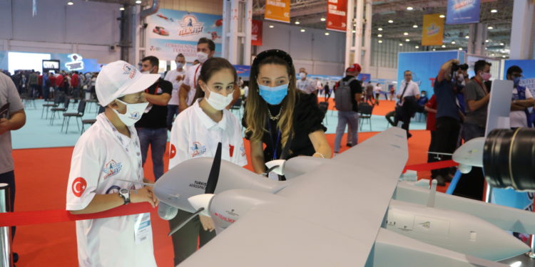 Selçuk Bayraktar: Akıncı’da kadın emeği çok fazla