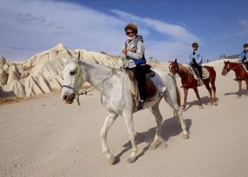 Yerli turistler hafta sonu Kapadokya’yı tercih etti