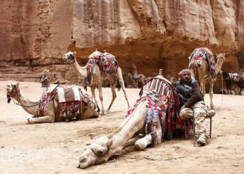 Covid-19 Arap dünyasında turizmi vurdu