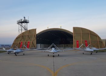 Bayraktar TB2 300 bin uçuş saatini tamamladı
