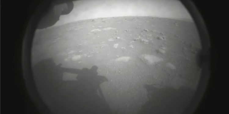 NASA’nın Perseverance keşif aracı Mars’a iniş yaptı