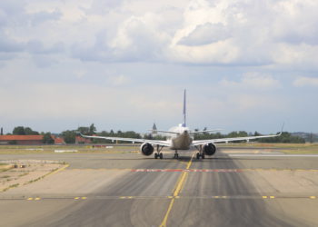 SAS İskandinavya Paris’te kalkış için hazırlanırken