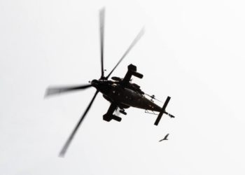 Türk uçak teknisyenlerine Yunan lisansı