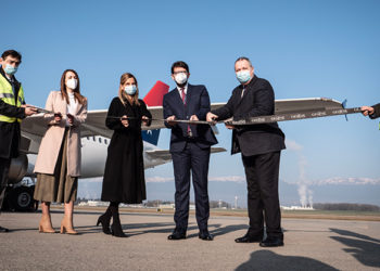 Bayrak taşıyıcı 36 yıl sonra Cenevre’ye uçtu