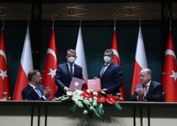Polonya, Bayraktar TB2 için imzayı attı