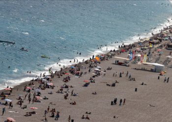 Vakalarının düşmesi ve aşılamanın artması turizmi hareketlendirdi