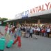 Rusya’dan ilk turist kafilesi Antalya’ya geldi