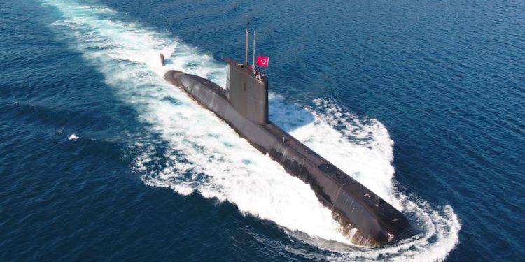 Economist: Türk donanması Yunanistan’a karşı üstünlük elde etti