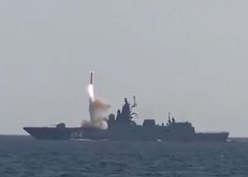 Rusya, ‘Zirkon’ hipersonik füzesini test etti