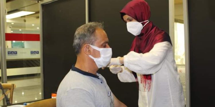 İzmir Adnan Menderes’te aşı istasyonu hizmete açıldı