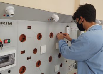 ASELSAN gençleri kariyer odaklı eğitime davet ediyor