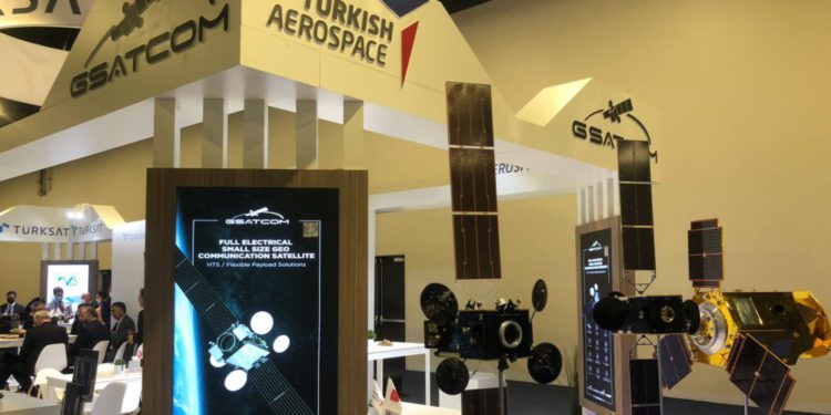 Türk firmaları dünyanın en büyük uydu fuarında