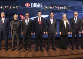 THY’de devir teslim töreni