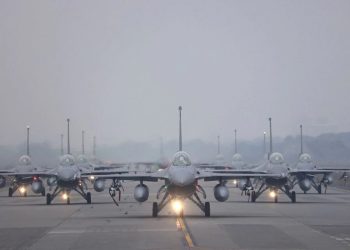 Tayvan F-16 uçuşlarına devam edecek