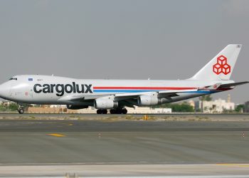 Kaçak yolcu uçağın iniş takımlarında Hollanda’ya uçtu