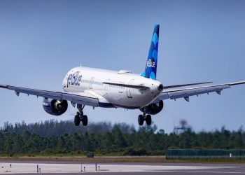 ABD’nin en kötü havayolu JetBlue seçildi