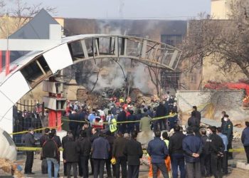 İran’da F-5 düştü