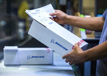 Boeing, e-ticarette 2 milyar dolarlık satış yaptı