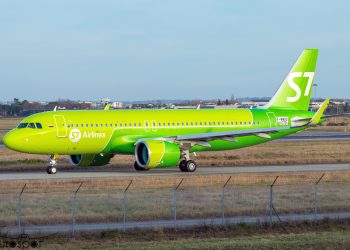 Rus havayolu uluslararası uçuşları iptal etti