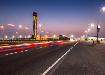 Dubai Havalimanı bir pistini kapatıyor