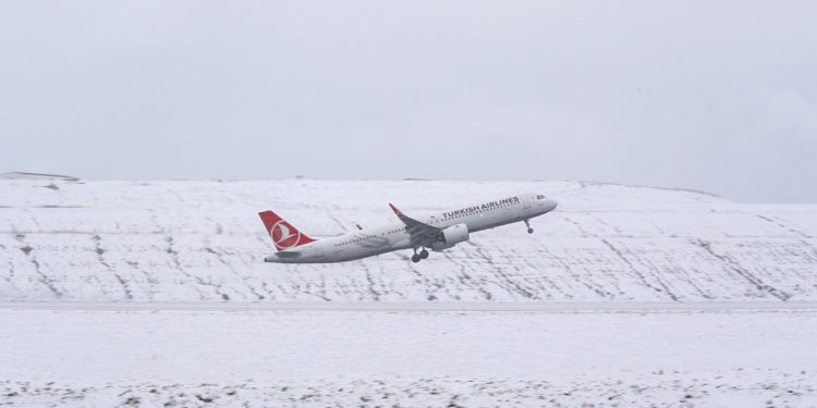 Pegasus, Rusya uçuşlarını durduruyor