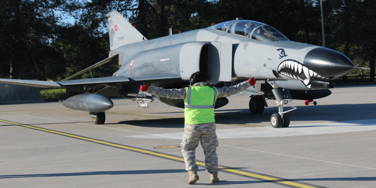 MSB: Uçak durdurucu sistemleri test edildi