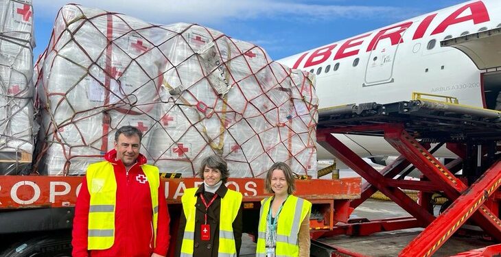 Iberia Ukrayna’ya 12 tonluk yardım malzemesi taşıdı